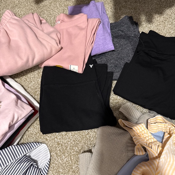 *BUNDLE* Girls L-XL over 30 Items - Picture 4 of 12